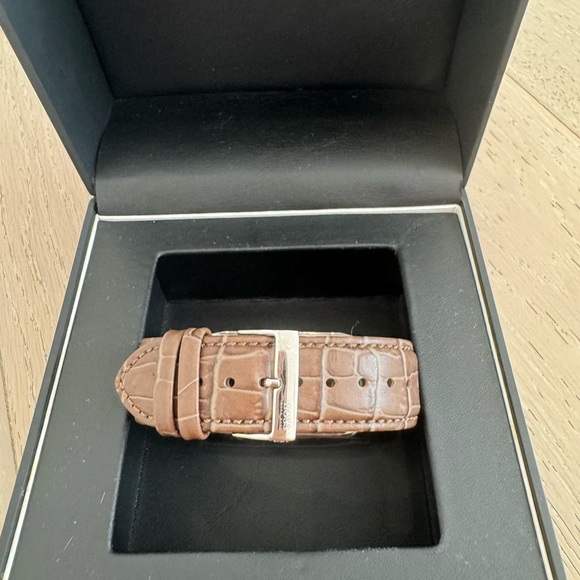 Hugo Boss Classico Silver Rectangle Dial Brown Leather Men’s Watch 1512967 - Picture 7 of 13